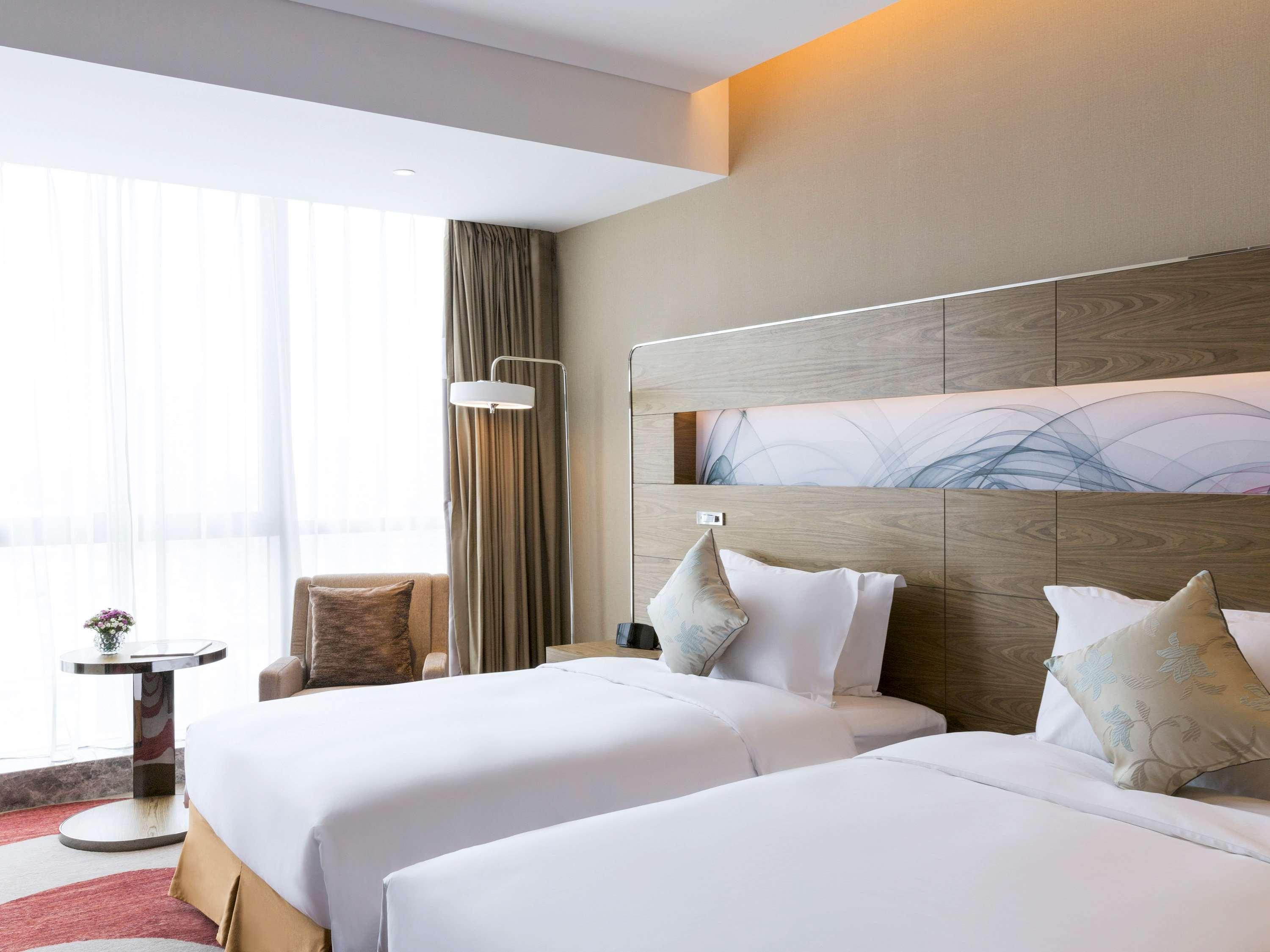 โนโวเทล ยือจ้าว ซูหนิง Hotel รื่อเจ้า ภายนอก รูปภาพ