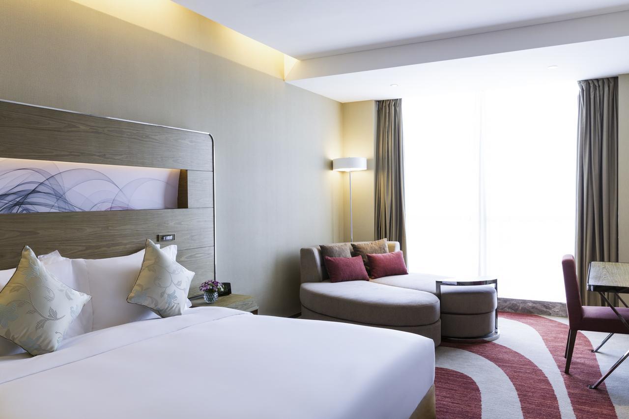 โนโวเทล ยือจ้าว ซูหนิง Hotel รื่อเจ้า ภายนอก รูปภาพ