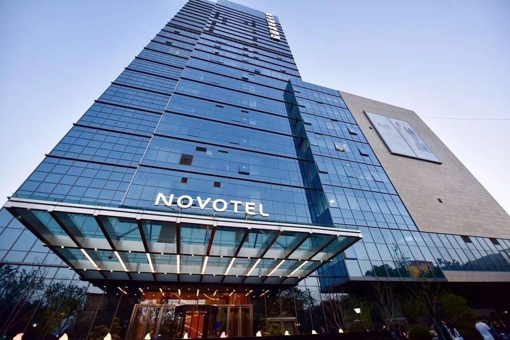 โนโวเทล ยือจ้าว ซูหนิง Hotel รื่อเจ้า ภายนอก รูปภาพ
